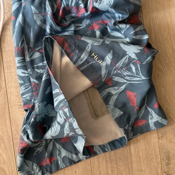 Huk Tropical Blue and Red Swim Shorts Large Hawaii Style - Picture 4 of 11